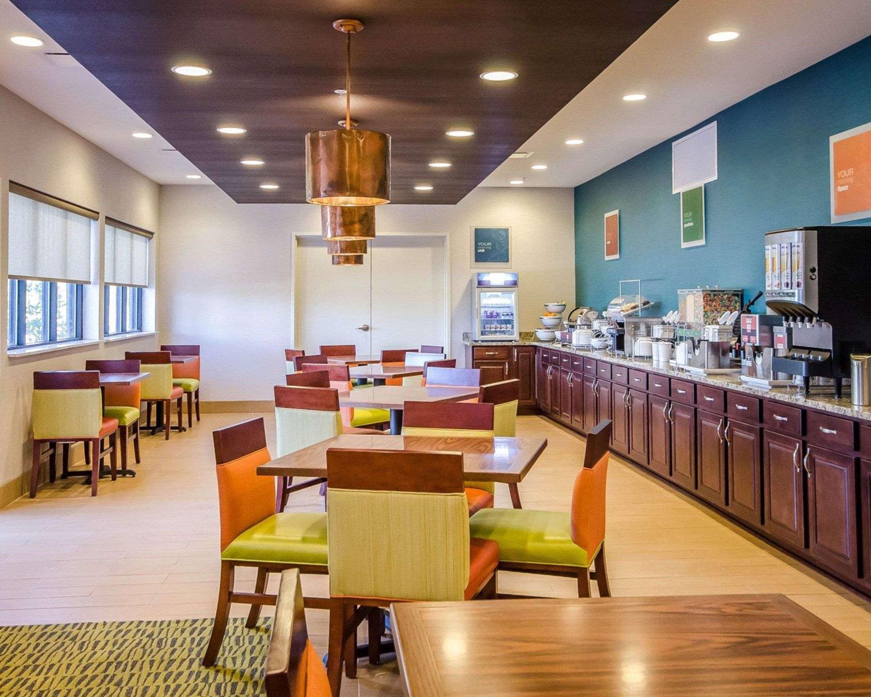 Comfort Inn Ferdinand Ngoại thất bức ảnh